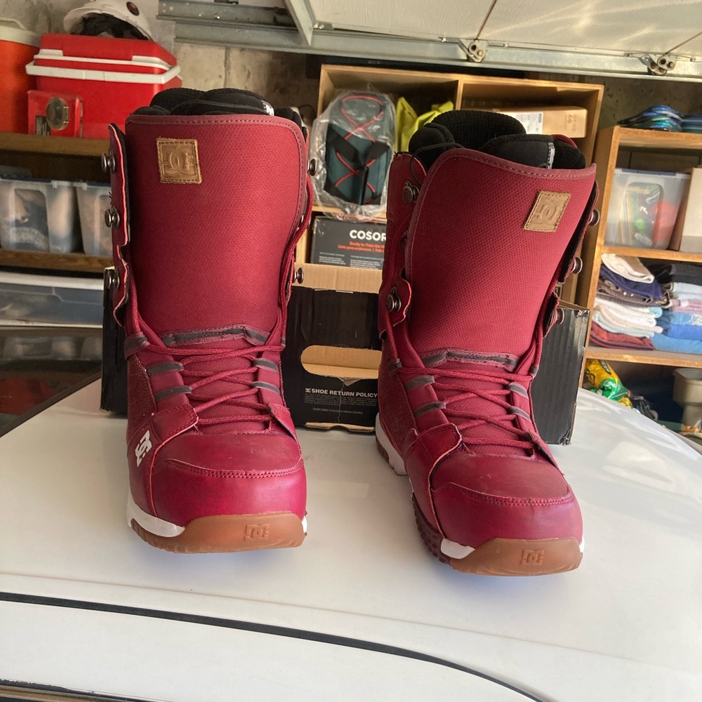 Excellent Condition DC Snowboard Boots